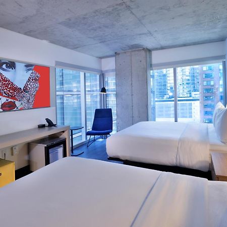 Aloft Chicago Mag Mile Hotel Exterior photo
