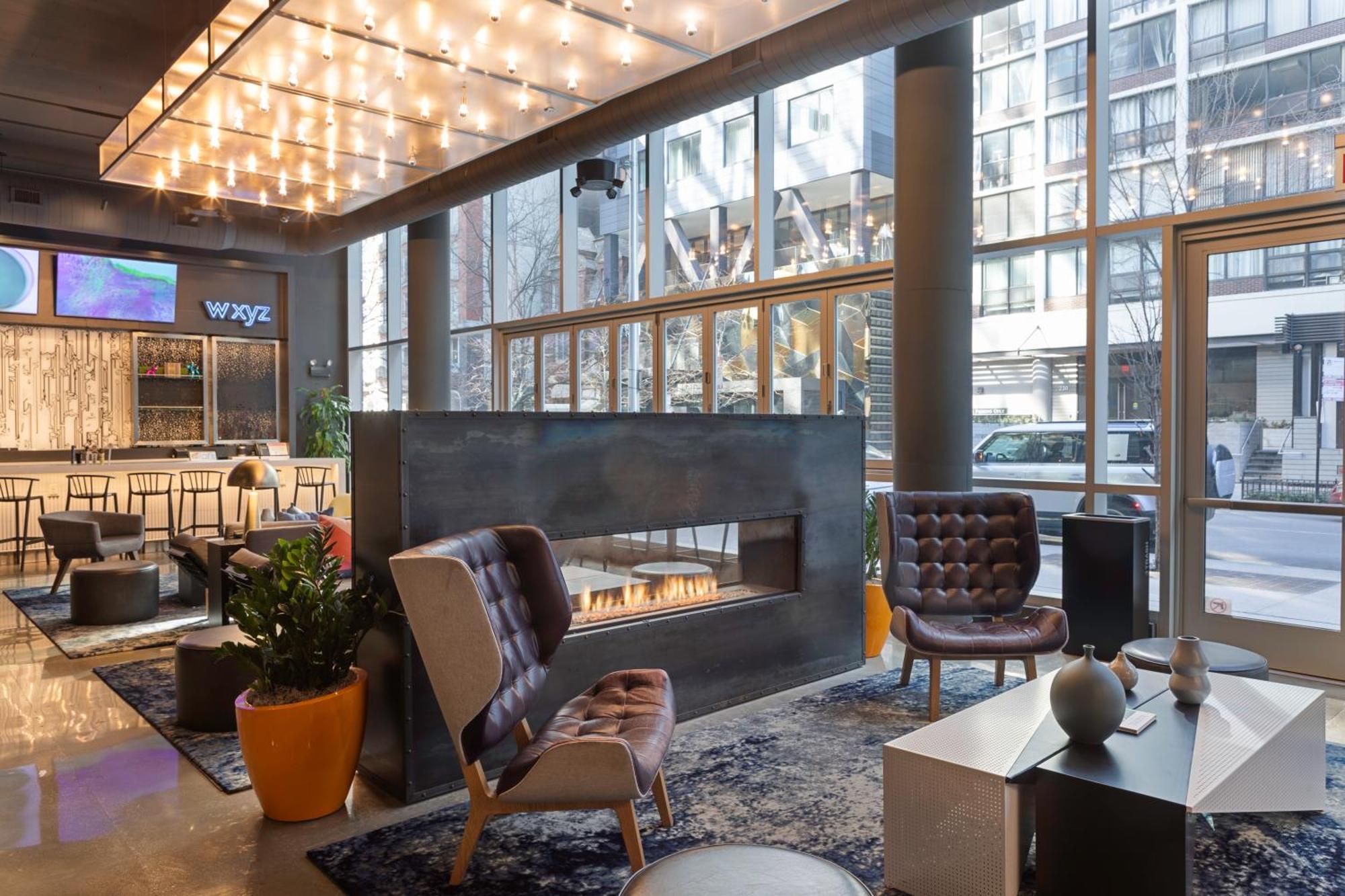Aloft Chicago Mag Mile Hotel Exterior photo