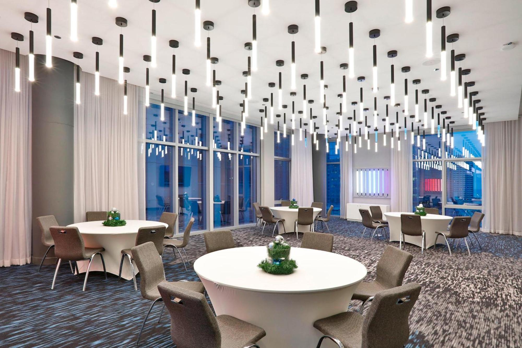 Aloft Chicago Mag Mile Hotel Exterior photo