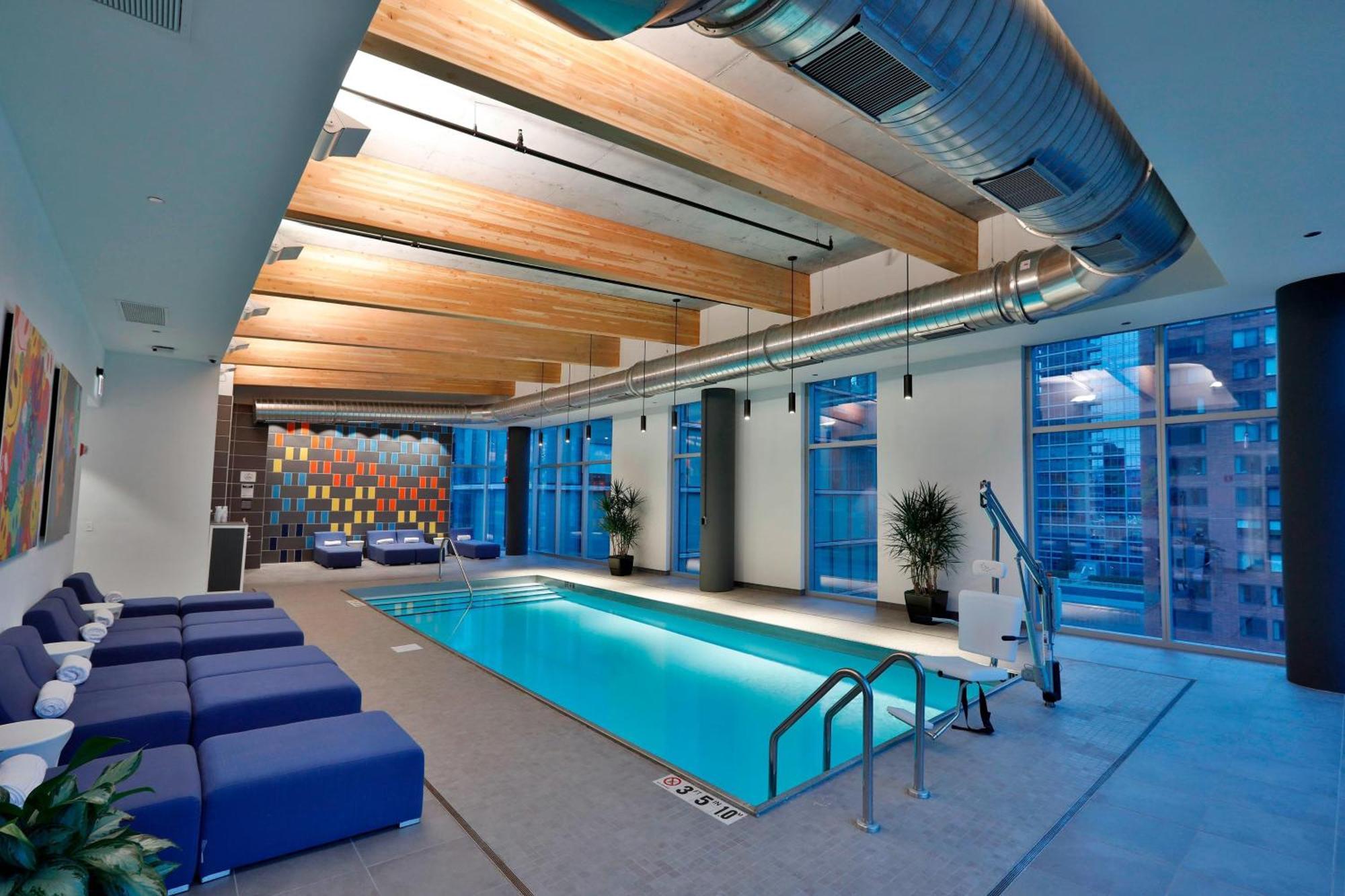 Aloft Chicago Mag Mile Hotel Exterior photo